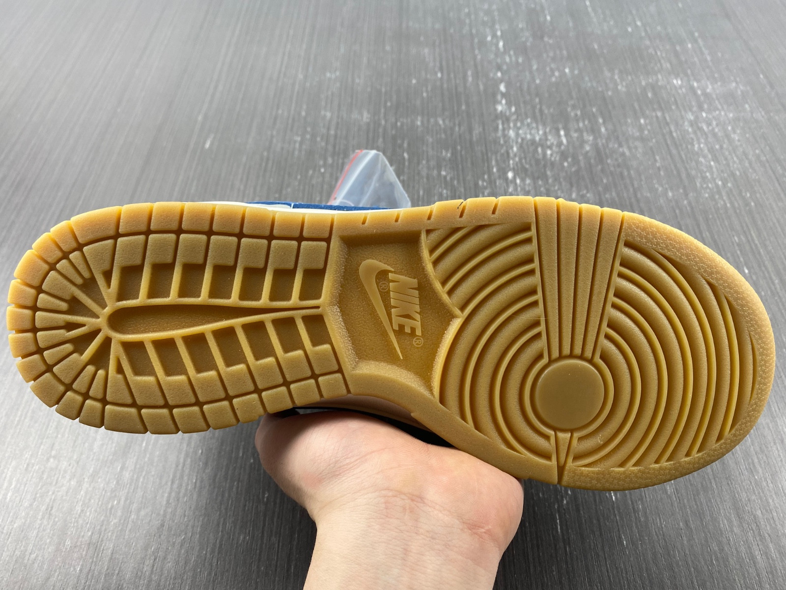 nike dunk low se sail dark marina blue dx3198-133