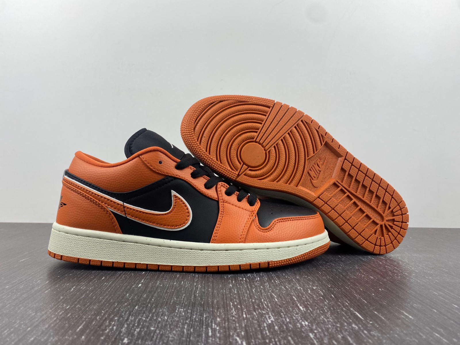 air jordan 1 low wmns sport spice dv1299-800