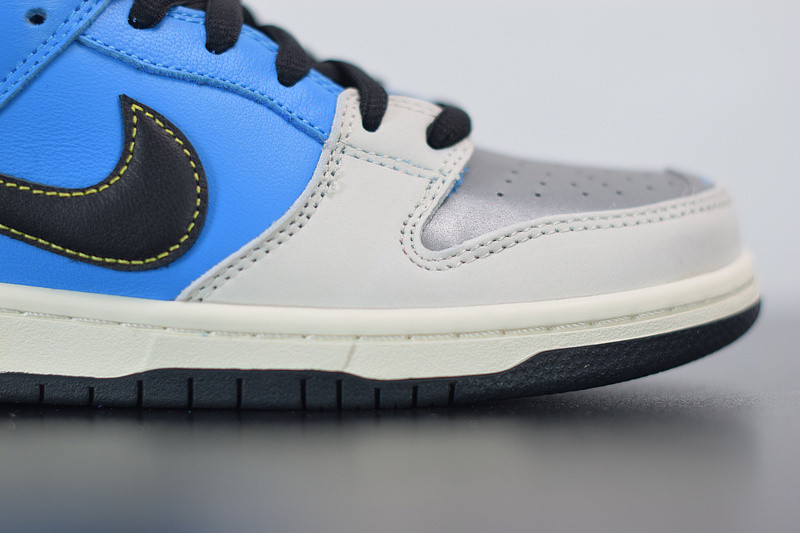 instant skateboard x nike dunk sb low cz5128-400