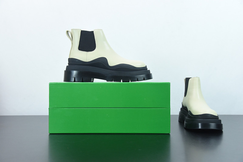 Bo*te*ga ve*ne*ta sneaker