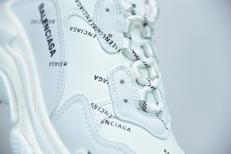 bc triple s trainer white 524039 w06e2 2021