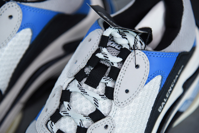 bc triple s trainer 536737 w09oh 1007