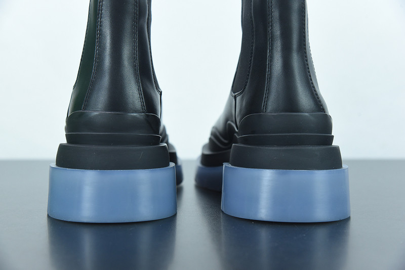 Bo*te*ga ve*ne*ta sneaker