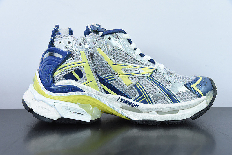 Ba*len*cia*ga runner sneaker