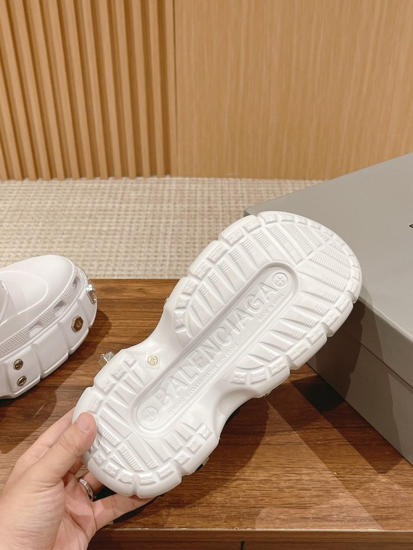 Cr*0*s x ba*len*cia*ga hardCr*0*s sandal