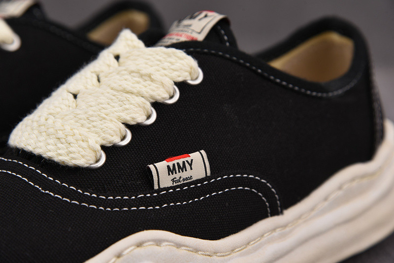 Ma*s*n mihara yasuhiro sneaker