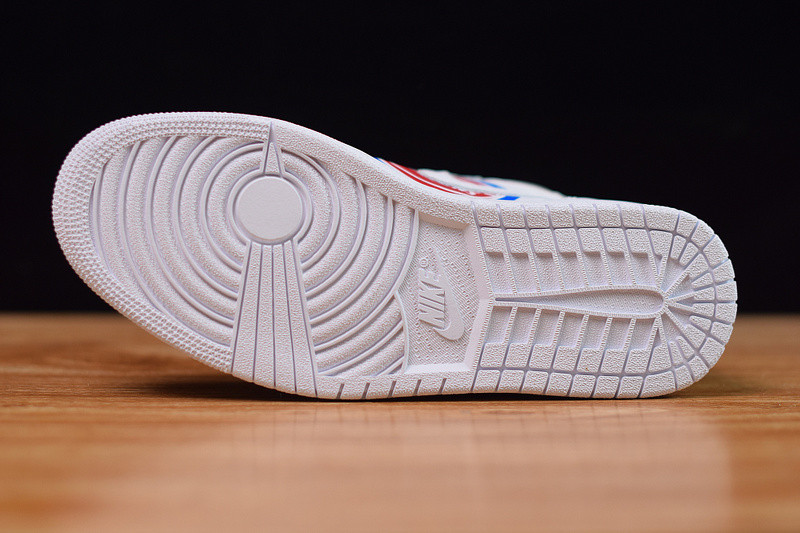 air jordan 1 & S*p*e retro high og "perforated" 555088-100