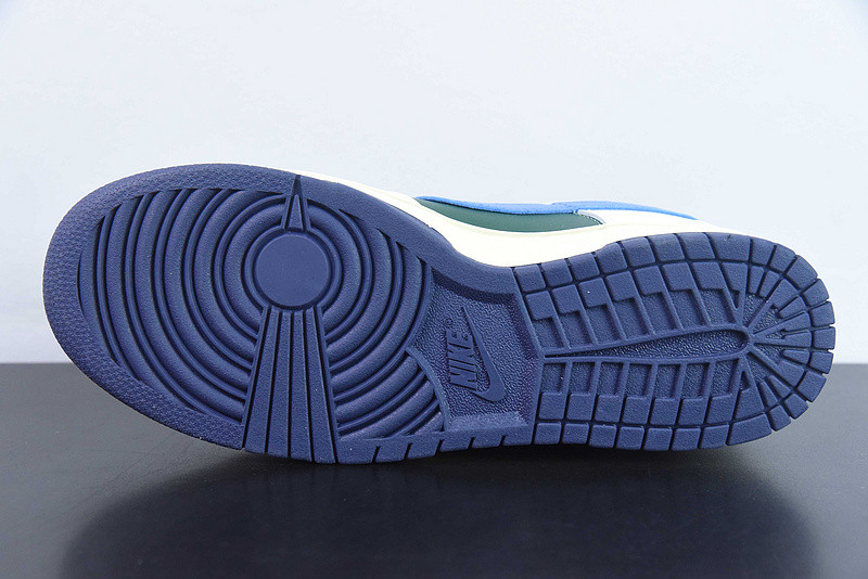 nike dunk low gorge green coconut milk fv8106-361