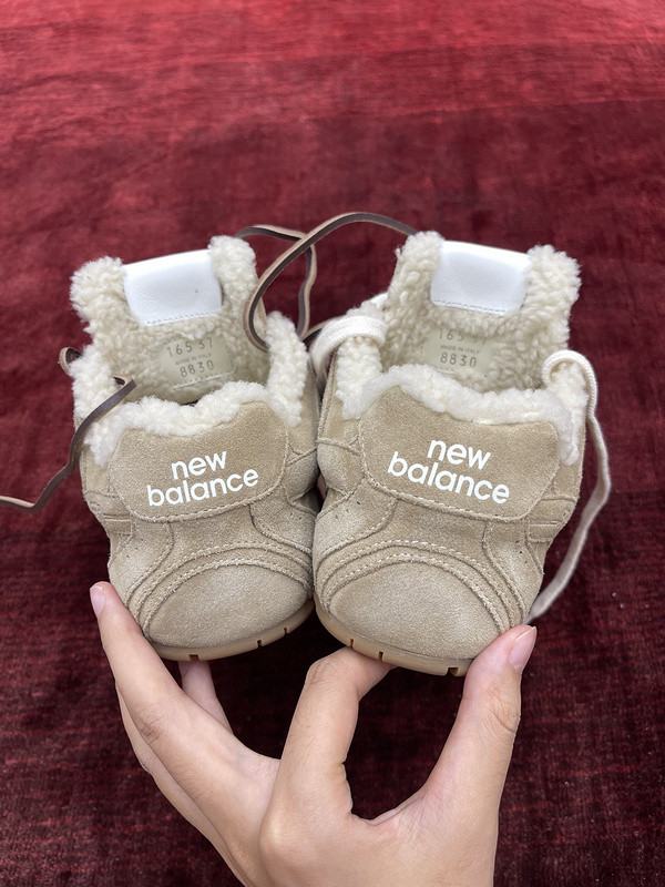 NEW BALANCE X MIUMIU SNEAKER