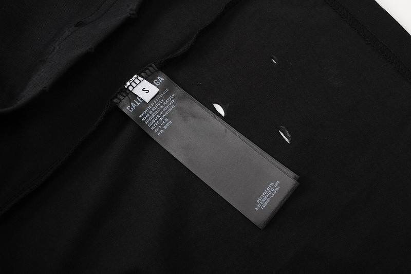 Ba*len*cia*ga clothes