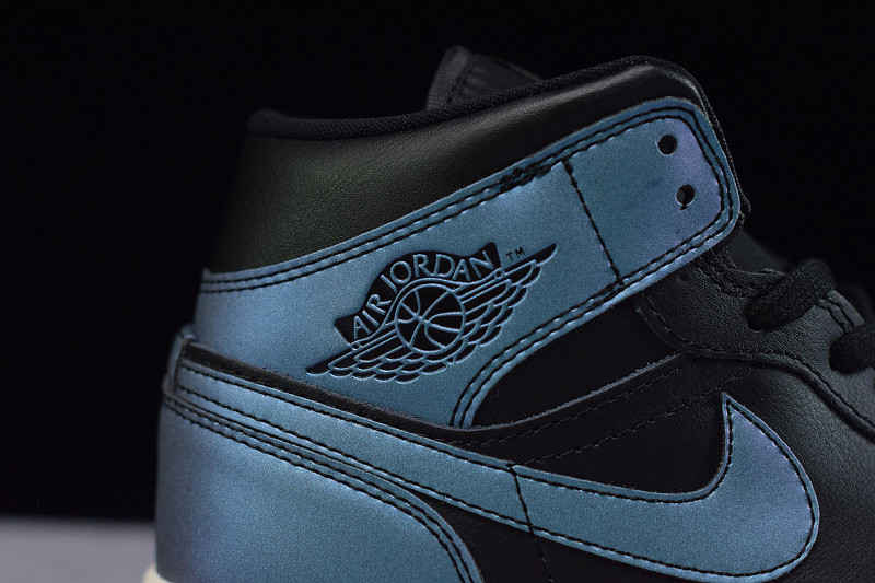 air jordan 1 mid iredescent black (w) bq6472-009