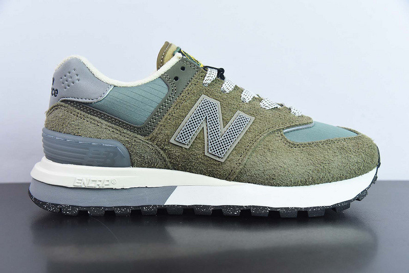 new balance sneaker