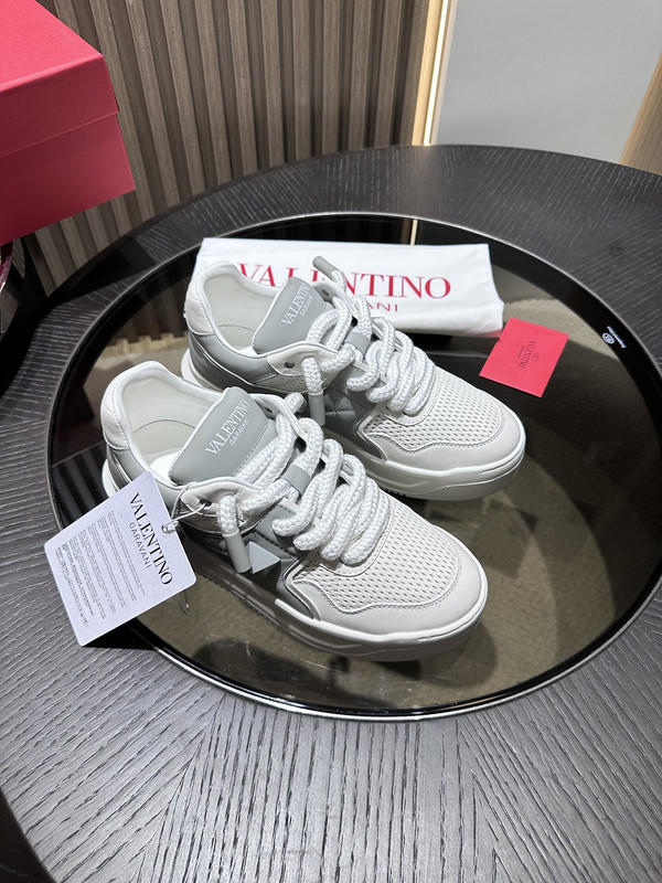 valentino sneaker