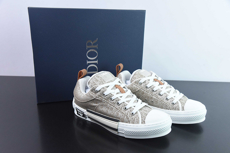 dio* x converse sneaker