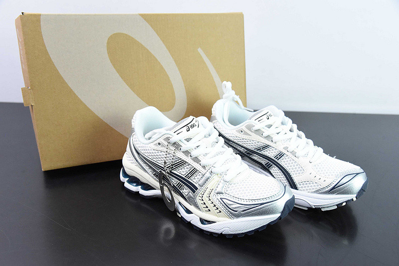As*ic*s gel kayano 14 
