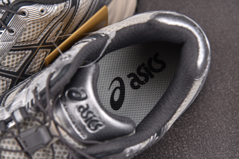 As*ic*s gel-kahana tr v4 